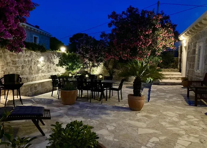 By The Sea Near Dubrovnik Tatil Evi Cavtat