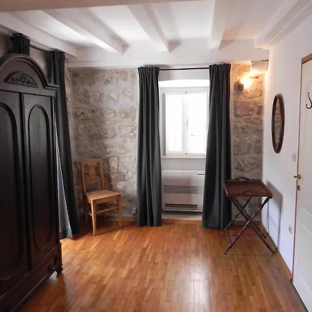 By The Sea Near Dubrovnik Дом отдыха *