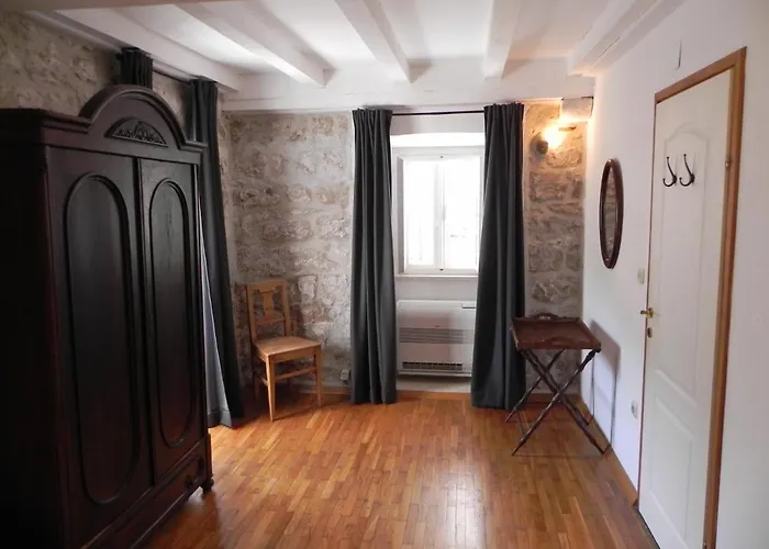 By The Sea Near Dubrovnik Casa de Férias *